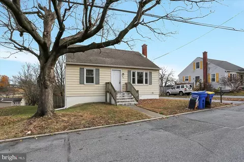 550 Ridge Ave, Harrisburg, PA 17111