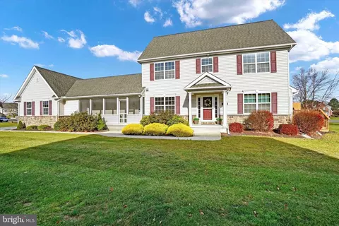 1907 Preserve Ln, Palmyra, PA 17078