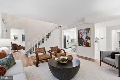 7 Forest Ave, Hershey, PA 17033 photo 6