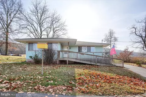 711 Rutter Rd, Halifax, PA 17032