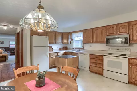 422 Cherry Dr, Hershey, PA 17033 photo 14