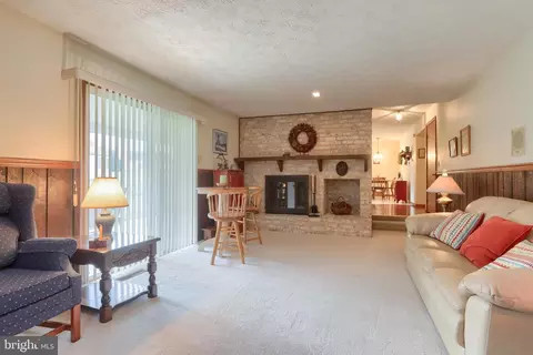 422 Cherry Dr, Hershey, PA 17033 photo 19