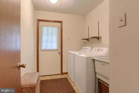 422 Cherry Dr, Hershey, PA 17033 photo 21