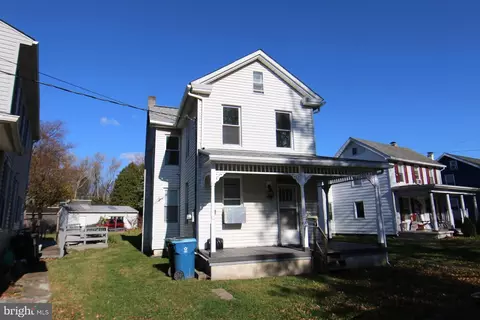 304 Penn St, Highspire, PA 17034