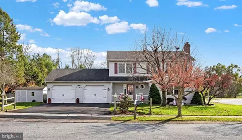 1786 Brentwood Ct, Middletown, PA 17057