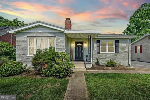 3614 Colonial Rd, Harrisburg, PA 17109