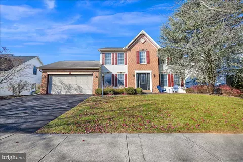 508 Hawk View Rd, Hummelstown, PA 17036