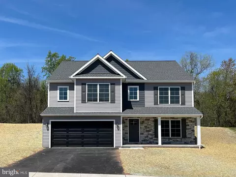 133 Foxglove Dr, Middletown, PA 17057