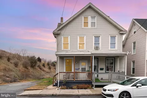 6 Jury St, Highspire, PA 17034