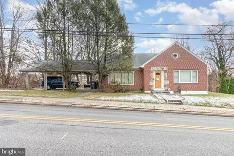 626 Pine St, Steelton, PA 17113