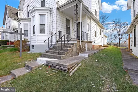 350 Spruce St, Steelton, PA 17113