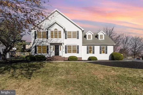 1824 Scarlett Ln, Middletown, PA 17057