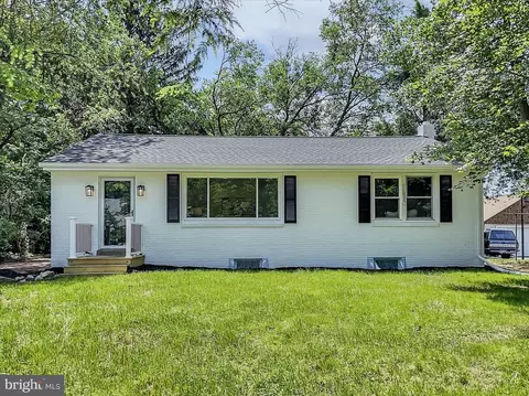 5915 Shope Pl, Harrisburg, PA 17109