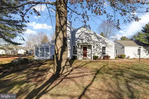 2127 Wexford Rd, Palmyra, PA 17078