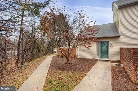 509 Cherrington Dr, Harrisburg, PA 17110
