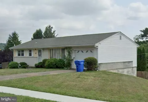 69 Delmont Ave, Harrisburg, PA 17111