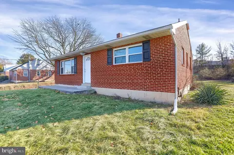 24 Carolyn St, Harrisburg, PA 17112