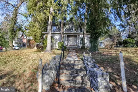 2600 Woodlawn St, Harrisburg, PA 17111