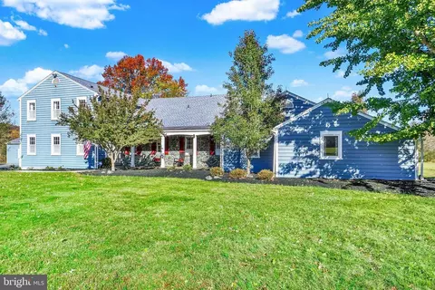 6545 Parkway E, Harrisburg, PA 17112