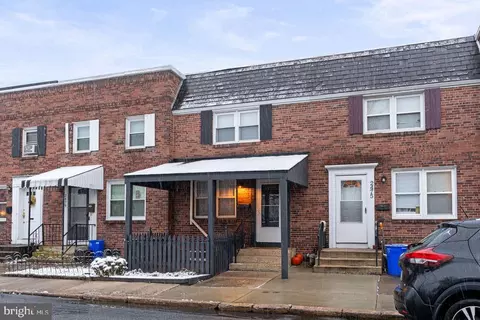 2477 Harris Ter, Harrisburg, PA 17104