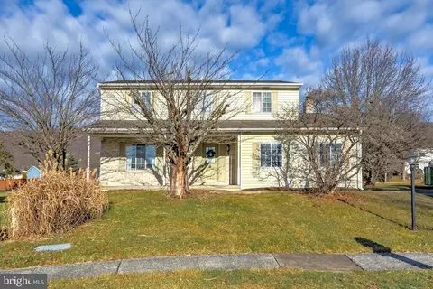 4306 New York Ct, Harrisburg, PA 17112