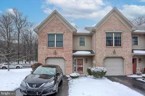 534 Woodthrush Ct, Harrisburg, PA 17110