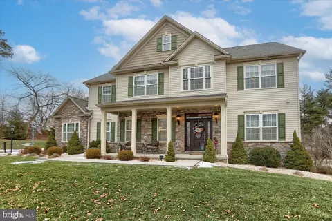 4723 Hillside Rd, Harrisburg, PA 17109