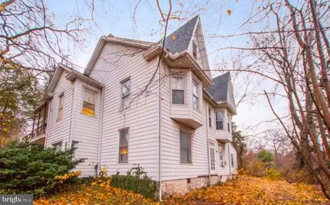 2213-2215 S Front St, Steelton, PA 17113