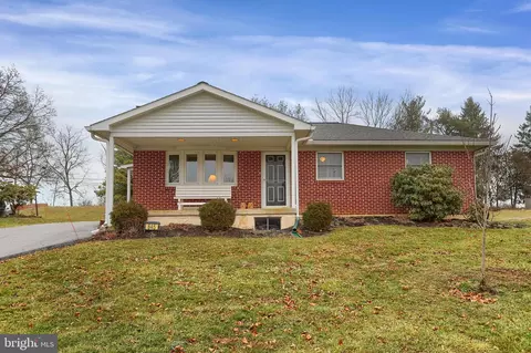 845 Pheasant Rd, Harrisburg, PA 17112