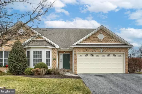 464 Quiggley Cir, Harrisburg, PA 17112