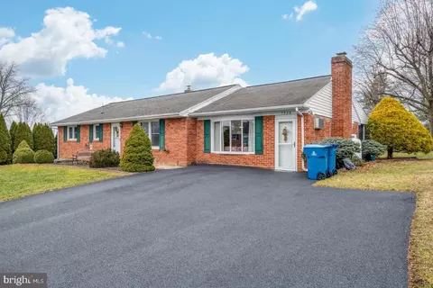 7920 Umberger Rd, Harrisburg, PA 17112