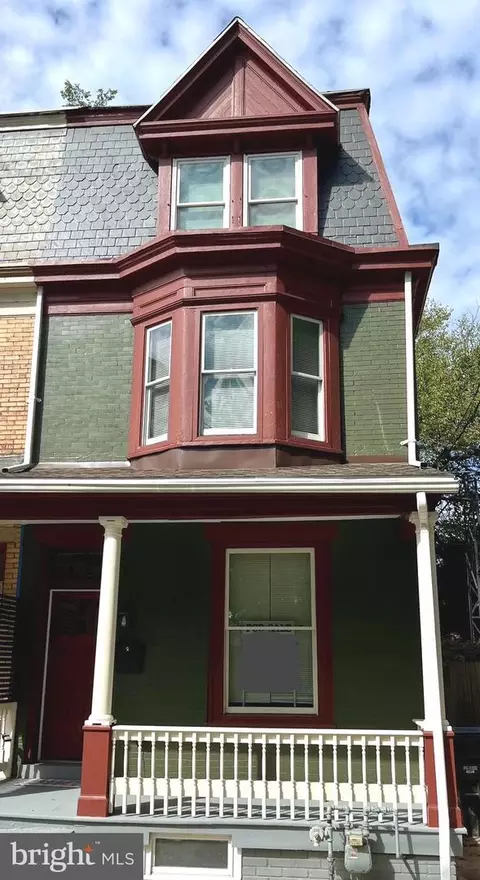 276 Peffer St, Harrisburg, PA 17102