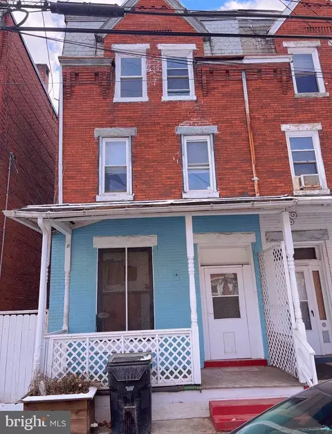 310 Crescent St, Harrisburg, PA 17104