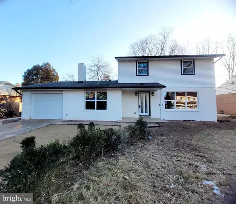 404 Shield St, Harrisburg, PA 17109