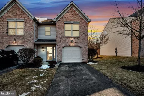 248 Saddle Ridge Dr, Harrisburg, PA 17110