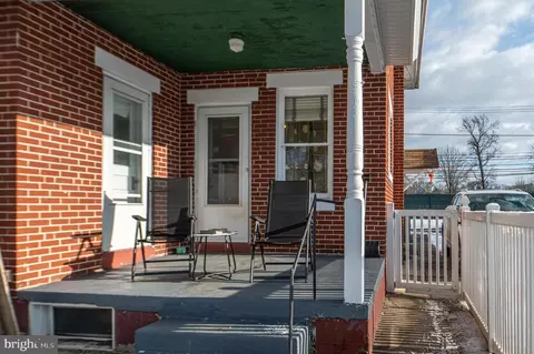 Exterior - 455 E Derry Rd, Hershey, PA 17033 photo 4 of 6