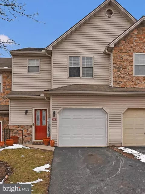166 Kristy Ln, Harrisburg, PA 17111