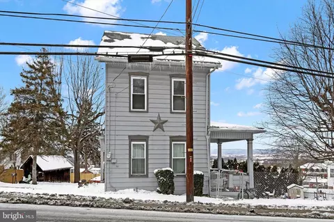 104 S Market St, Elizabethville, PA 17023