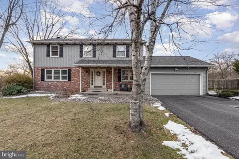 3828 Brytton Ln, Harrisburg, PA 17110