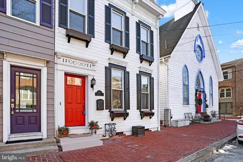 121 Nagle St, Harrisburg, PA 17104