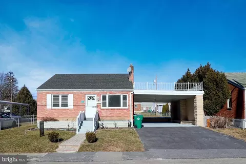 4924 Locust Ln, Harrisburg, PA 17109
