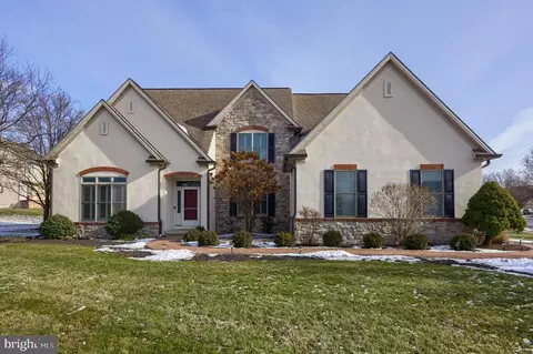 1105 Chadwick Cir, Hummelstown, PA 17036