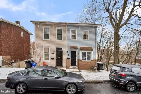 2033 Kensington St, Harrisburg, PA 17104