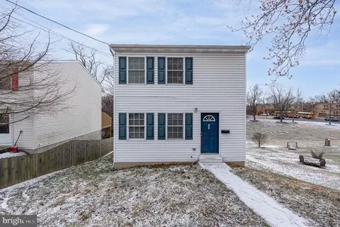 743 Monroe St, Harrisburg, PA 17113
