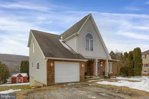 618 Julian St, Williamstown, PA 17098