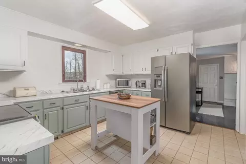 Kitchen - 400 Holly Dr, Dauphin, PA 17018 photo 1 of 2