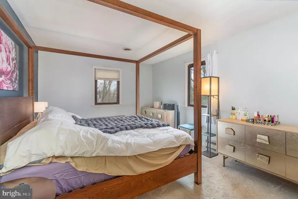 Bedroom - 400 Holly Dr, Dauphin, PA 17018 photo 1 of 4