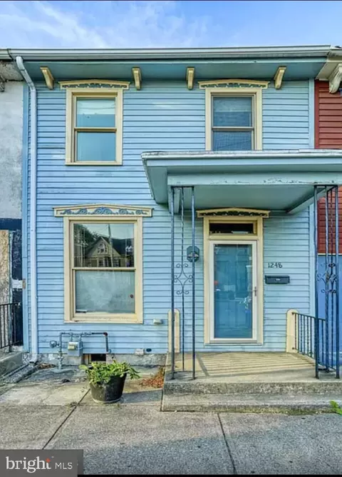 1248 Derry St, Harrisburg, PA 17104