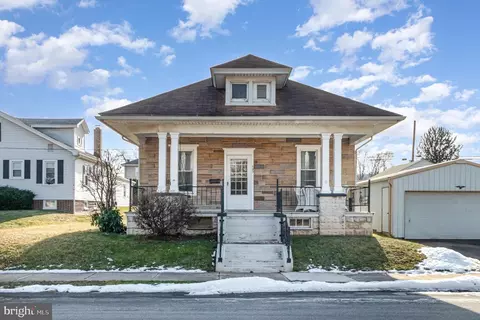 593 Eshelman St, Highspire, PA 17034