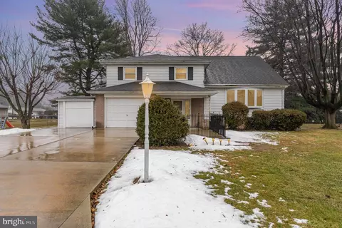 4847 Peterborough Rd, Harrisburg, PA 17109